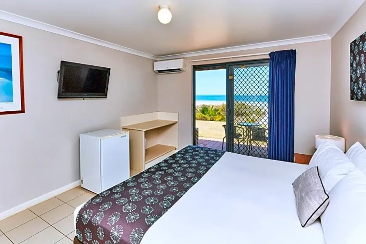 Standard Double room beachfront