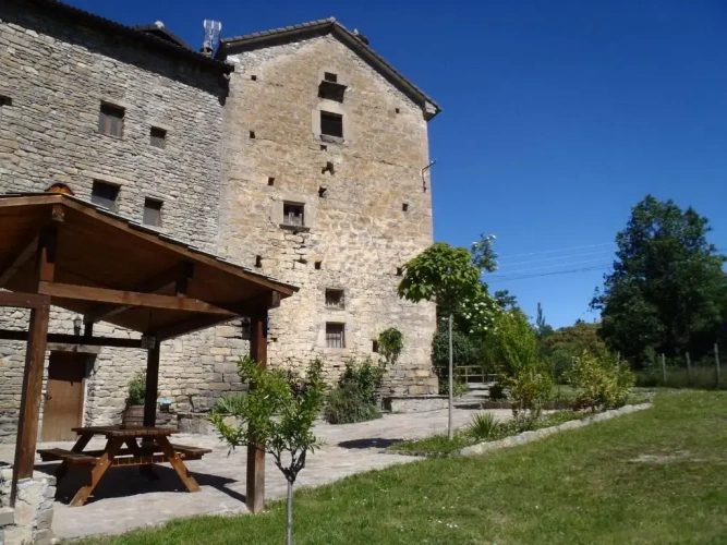 3 Bedrooms Cottage