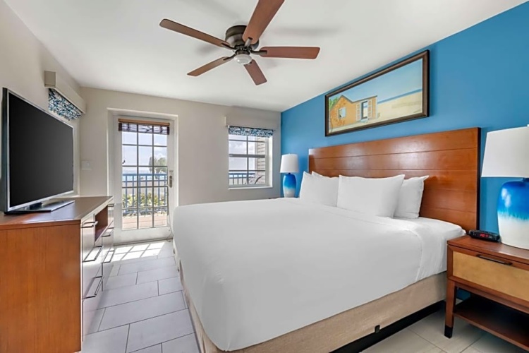 1 Bedroom Double Suite with ocean view