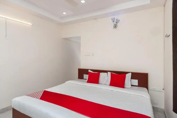 Le Mint By OYO Rooms