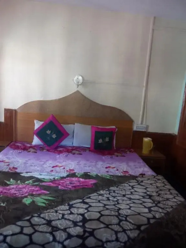 Hotel Everest