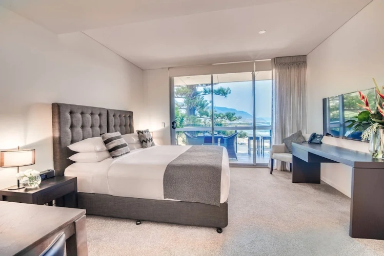 Studio with balcony and with ocean view