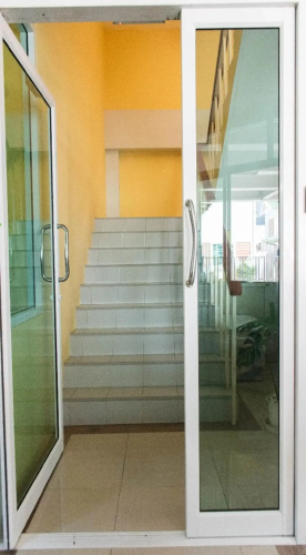 Suree Place Hostel