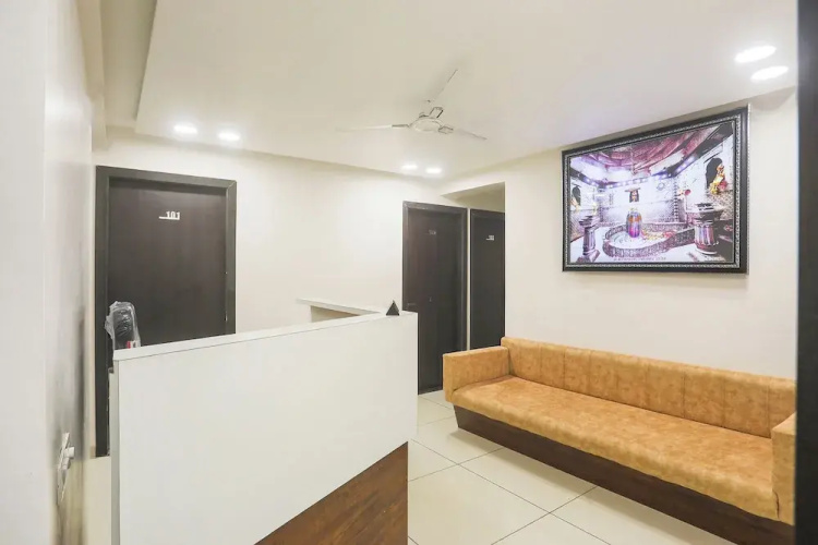 Fabhotel Empire