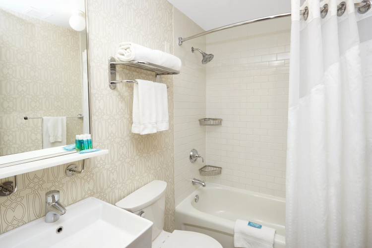 Hotel Cass - A Holiday Inn Express at Magnificent Mile photo 9