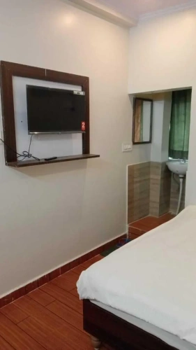 Hotel Basera