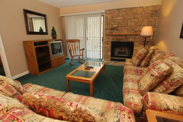 2 Bedrooms Apartment