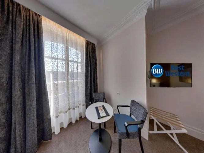 Standard Twin room with balcony