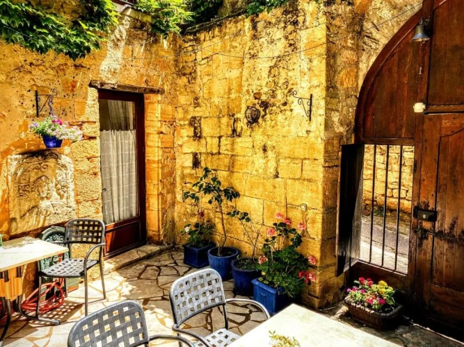 Standard room with garden view