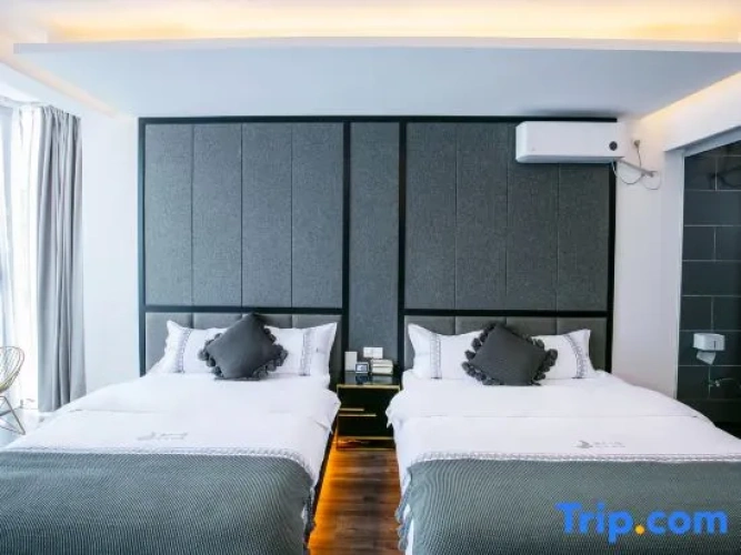 Standard Twin Family room