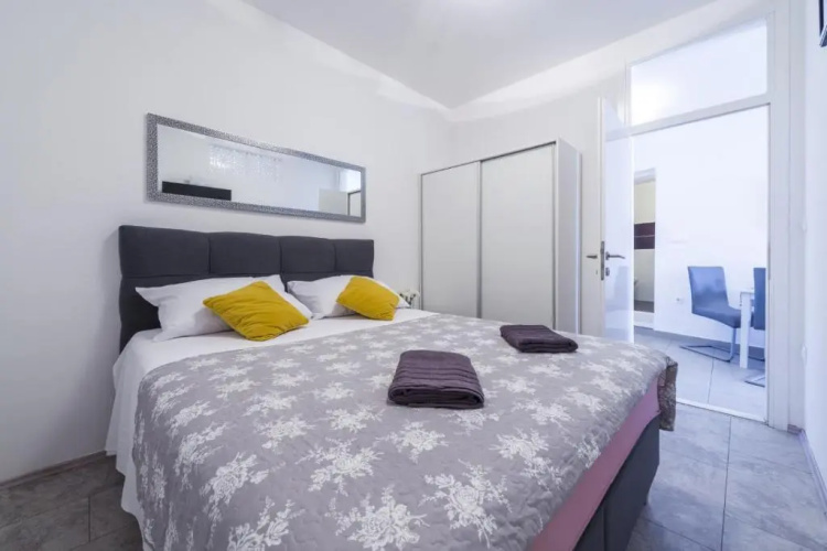 Tinker Bell Apartment