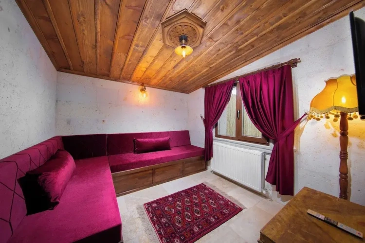 Deluxe Suite with mountain view