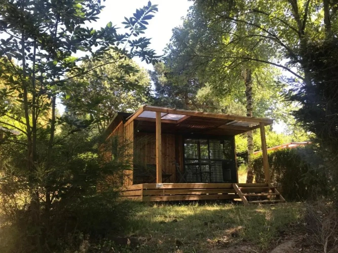 2 Bedrooms Chalet