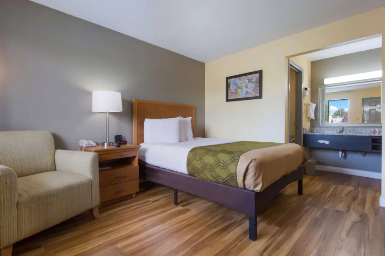 Econo Lodge Battleboro Rocky Mount I-95