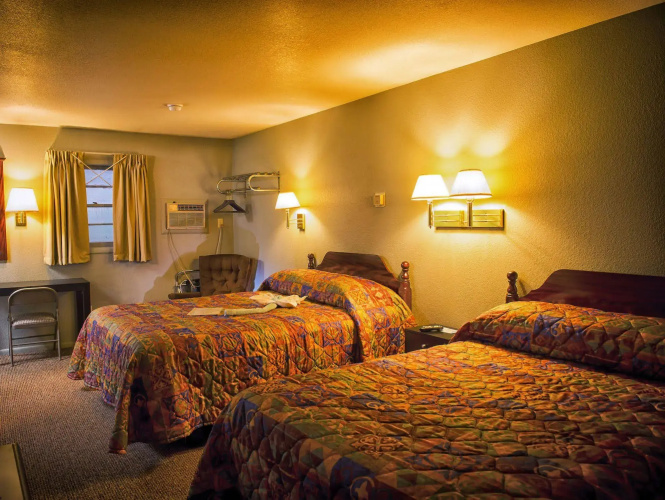 Siesta Motel