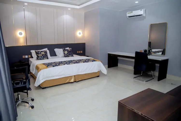 Skyline View Hotel and Suites