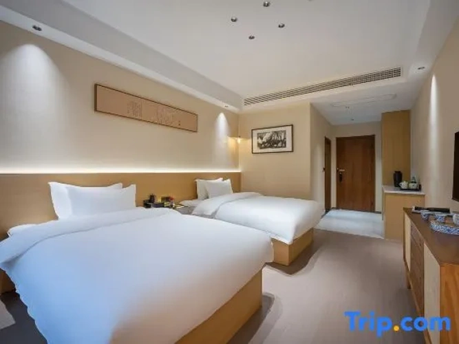 Deluxe Twin room with mountain view