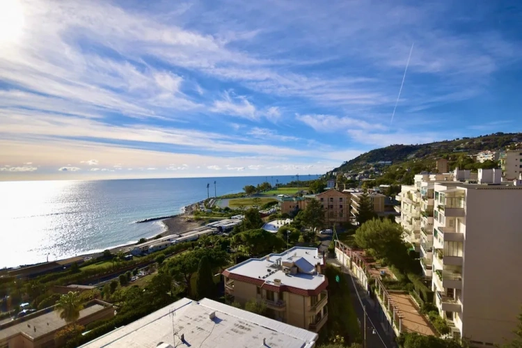 Triple Apartment with sea view