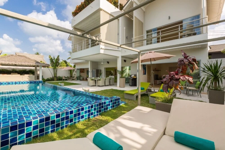4 Bedrooms Deluxe Villa with view