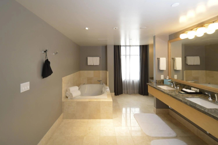 Renaissance Reno Downtown Hotel photo 21