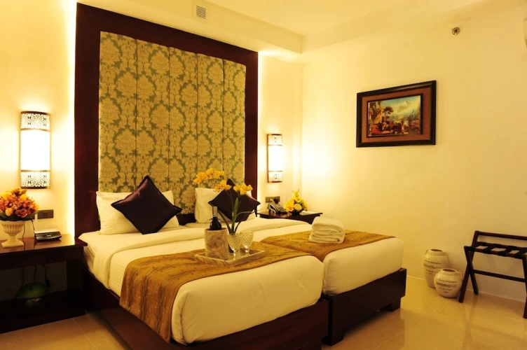 Standard Twin room with balcony