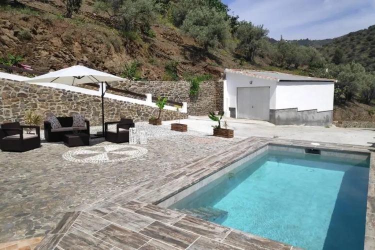 2 Bedrooms Double Cottage