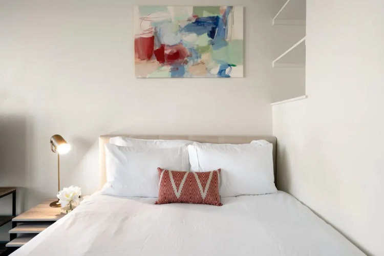 Arlington Executive Studio Apartment