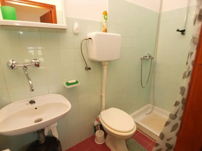 2 Bedrooms Quintuple Apartment