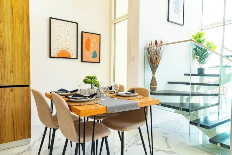 Bloomfields Spacious 2BR Duplex in Oasis