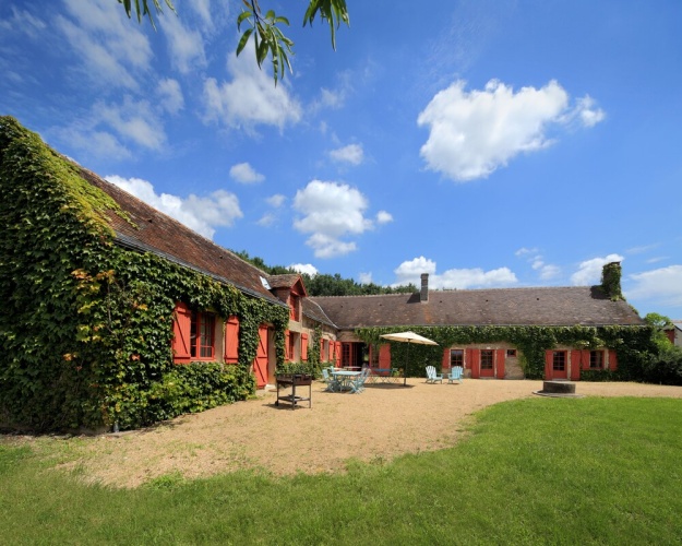 5 Bedrooms Grand Cottage with park view