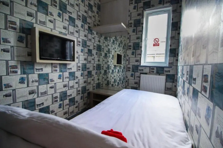Standard Single room