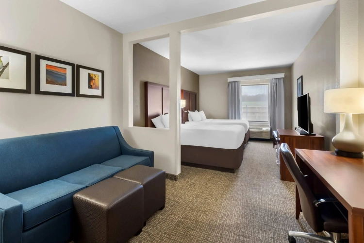 Quadruple Suite