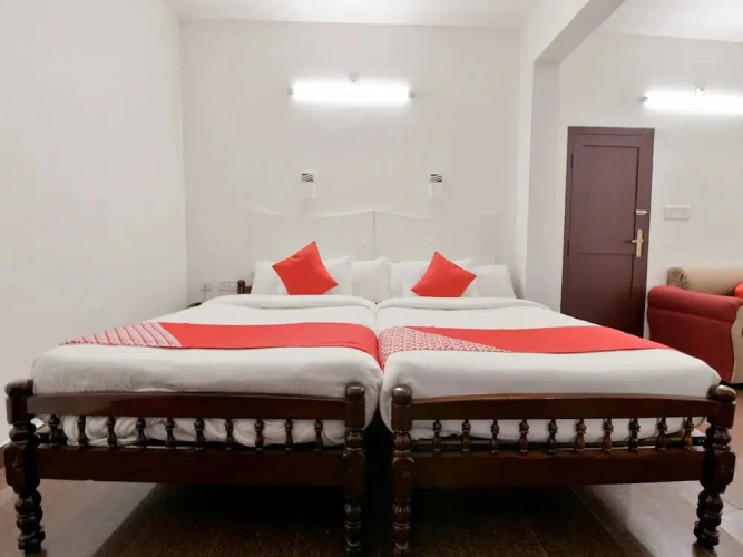 AAR Palmyra Regency by OYO Rooms