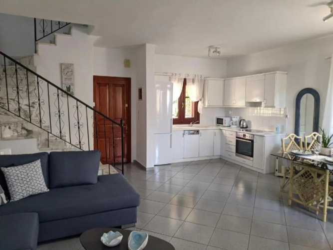 Villa Beta - 5min walk to beach, BBQ, Parking