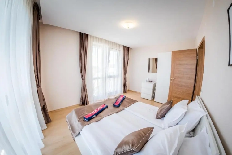 1 Bedroom Apartment with balcony