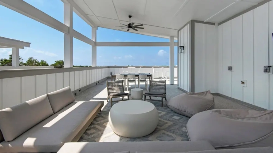 Cottage with balcony and with partial ocean view