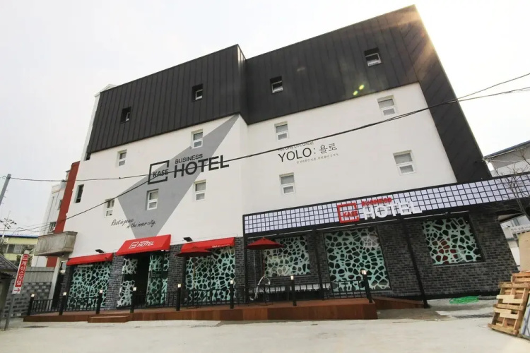 Yeongju Case Business Hotel - Andong