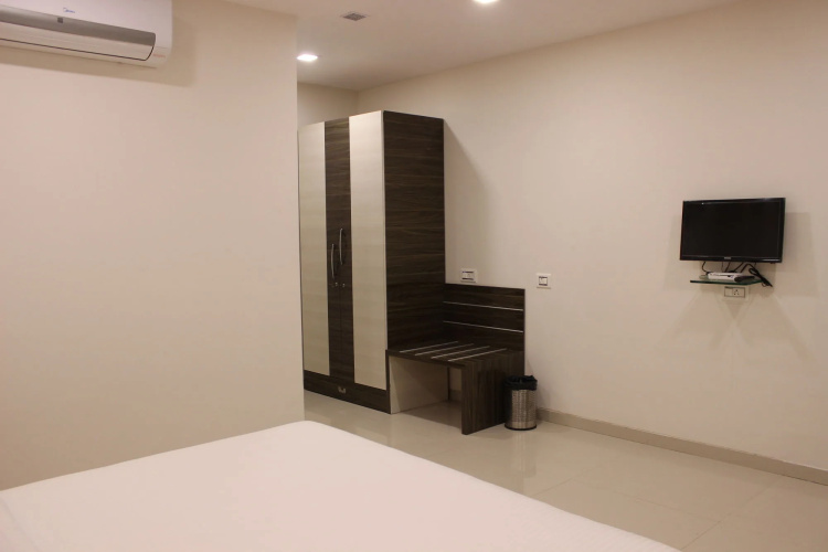 Maxx Value Hospitality Hotel