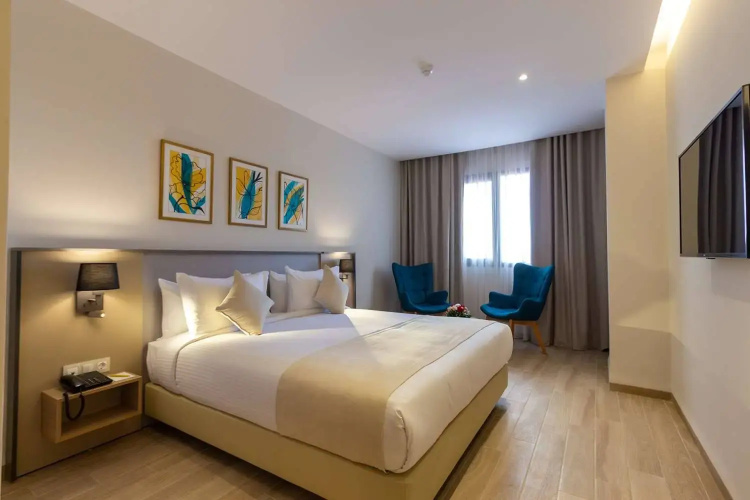 Golden Tulip Opera Alger