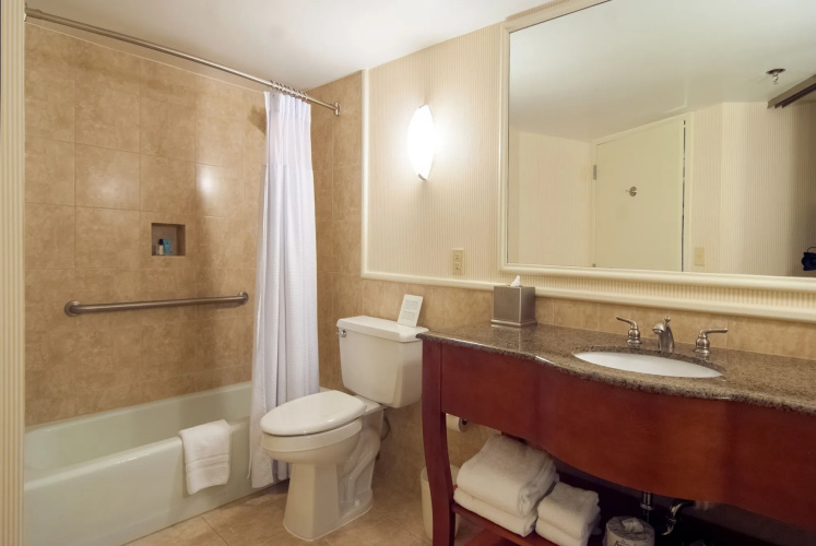 Crowne Plaza Executive Center Baton Rouge photo 11