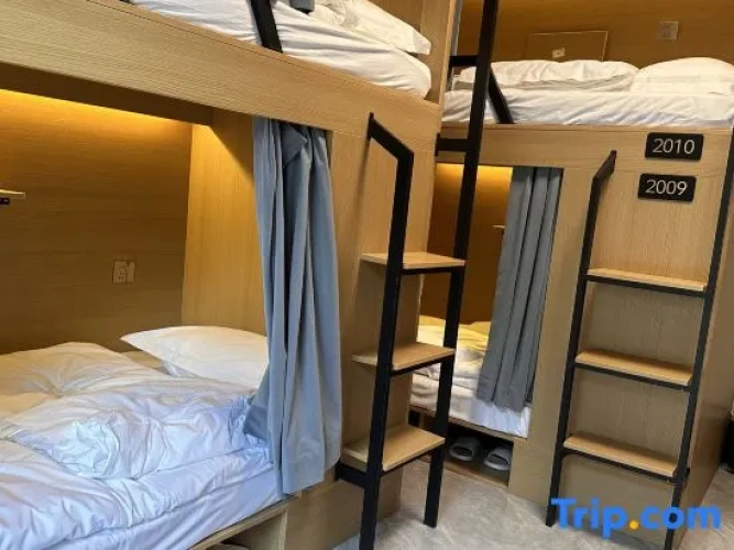 Bed in Dorm (female dorm)