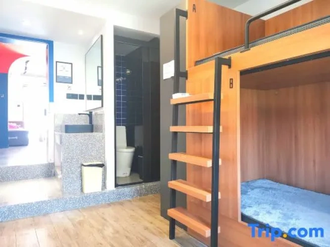 Bed in Dorm (female dorm)