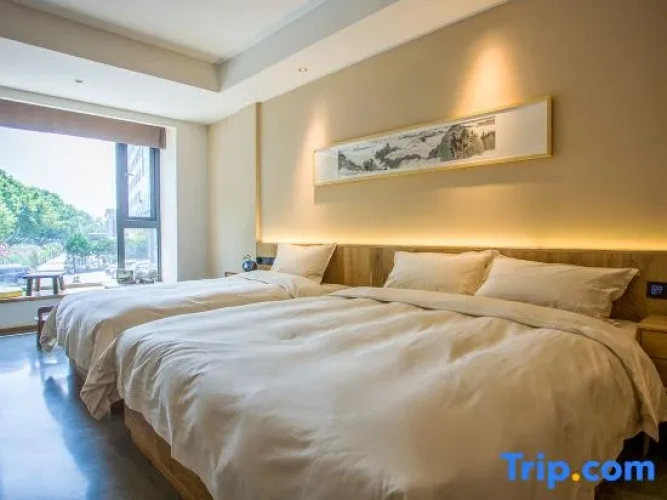 Standard Twin Family room