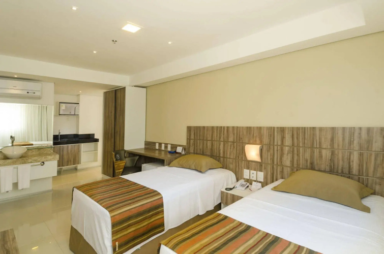 Profissionalle Hotel São Luís