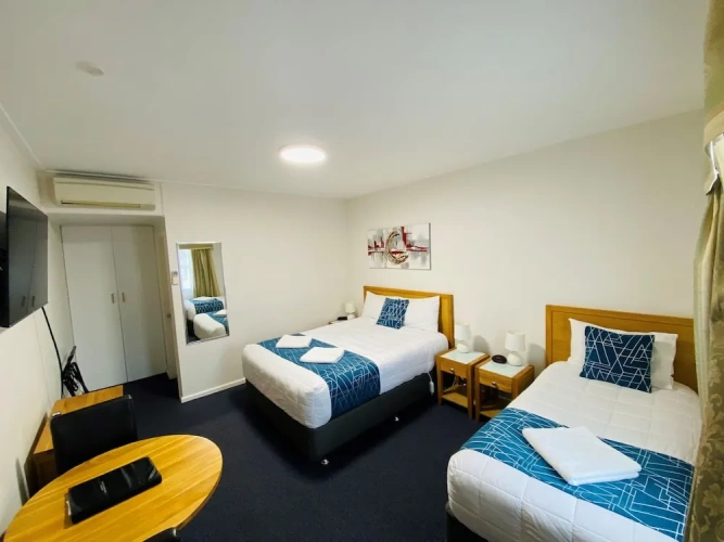 1 Bedroom Deluxe Twin Suite with balcony