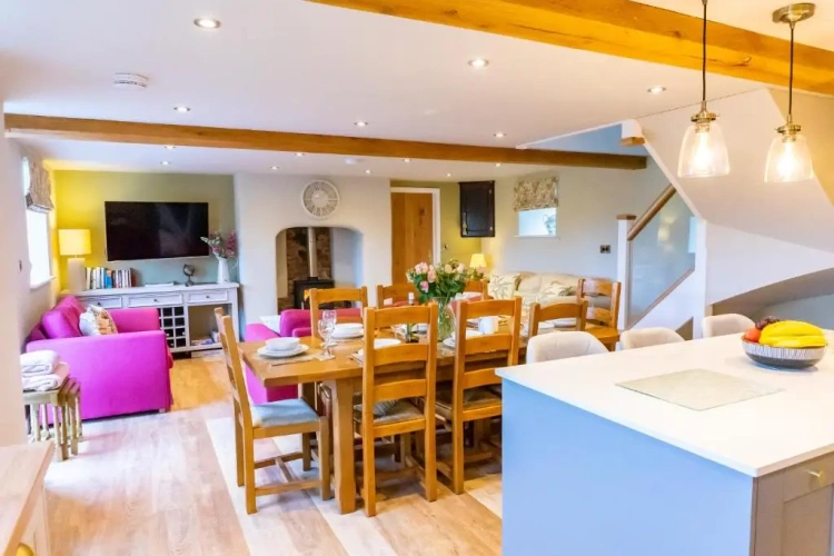 3 Bedrooms Cottage