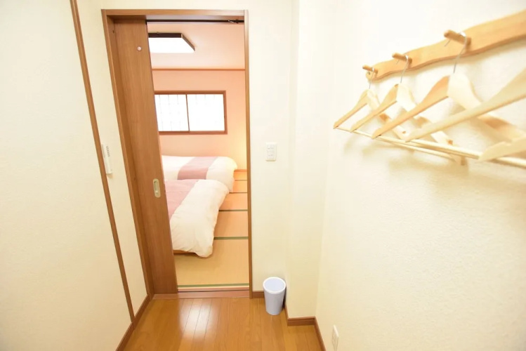 Aikamu Inn House