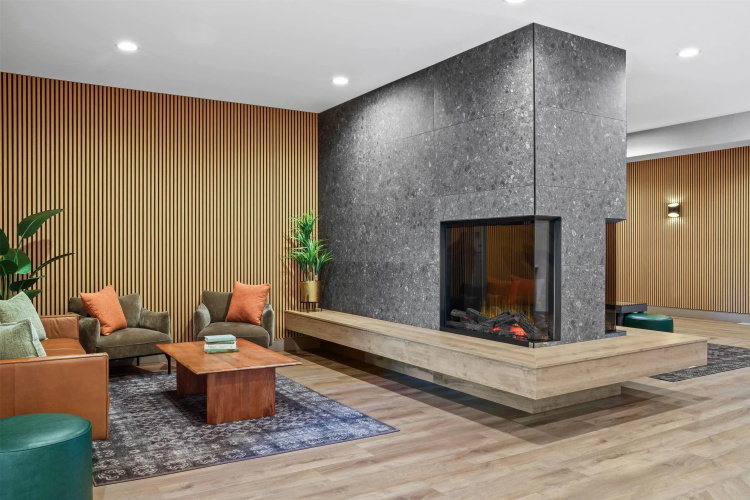 Ramada by Wyndham Drumheller Hotel & Suites