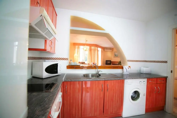 1 Bedroom Apartment with balcony