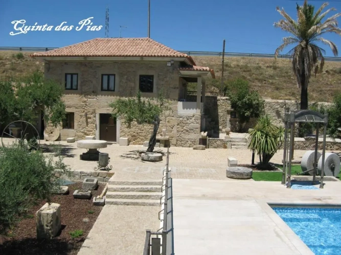 2 Bedrooms Cottage